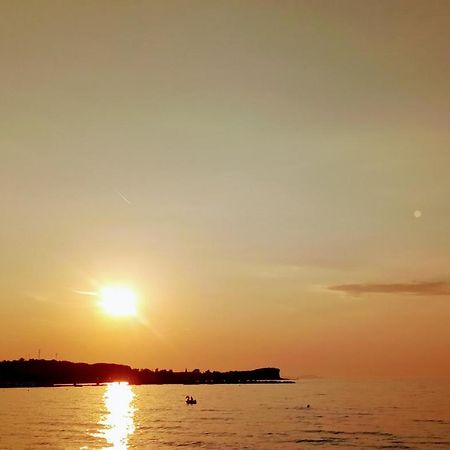 Nikos Seaside Apartments Litheres Екстериор снимка