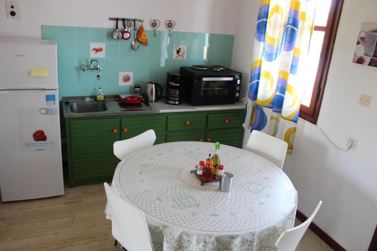 Nikos Seaside Apartments Litheres Екстериор снимка